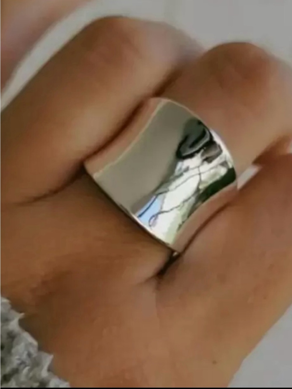 5 silver rings
